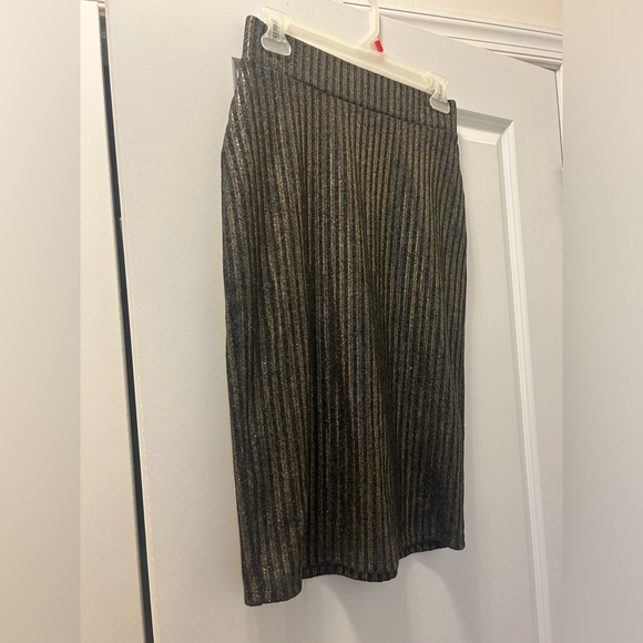 BCBGeneration Black and Gold Striped Pencil Skirt- Size Small - Picture 4 of 5